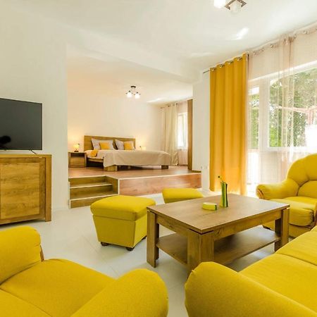 Park Complex Viktoria Hotel Balcsik Kültér fotó