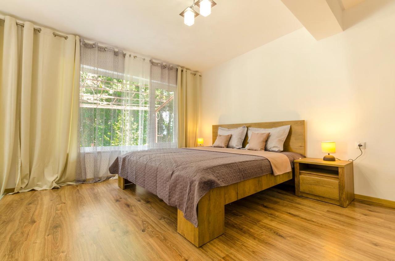 Park Complex Viktoria Hotel Balcsik Kültér fotó