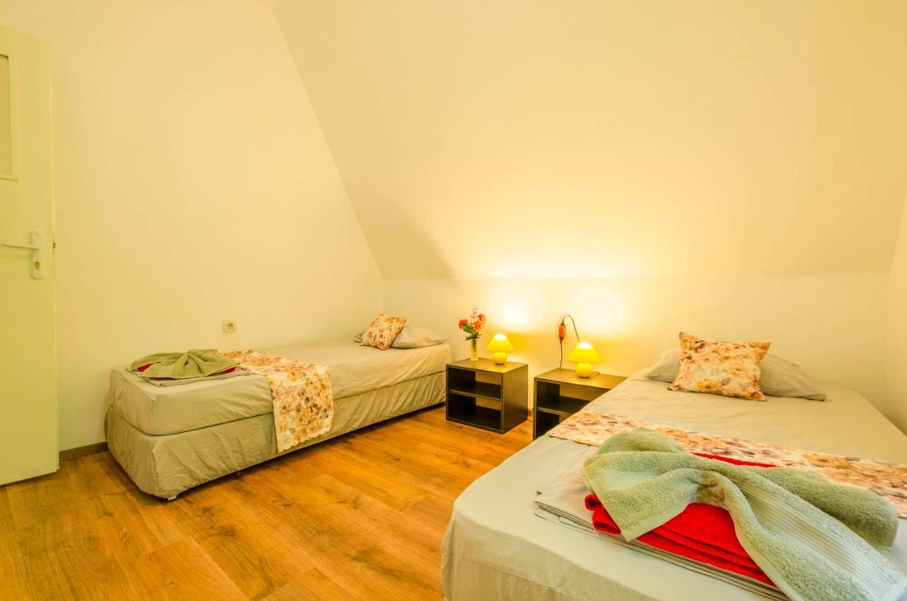 Park Complex Viktoria Hotel Balcsik Kültér fotó